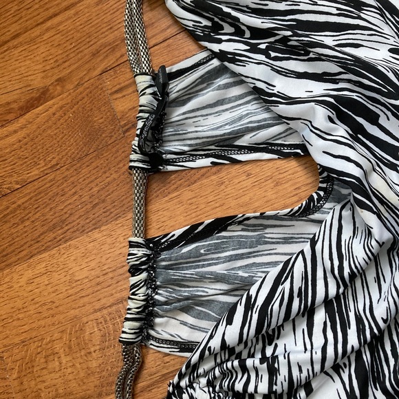 Sexy Summer Dress w/metal embellishments - Picture 8 of 10